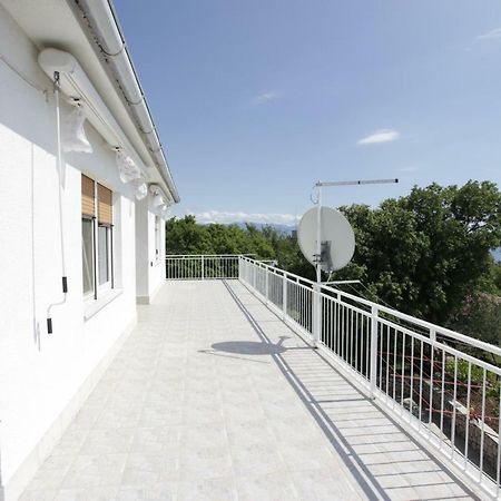 Guest House Balazevic Novi Vinodolski Exterior photo