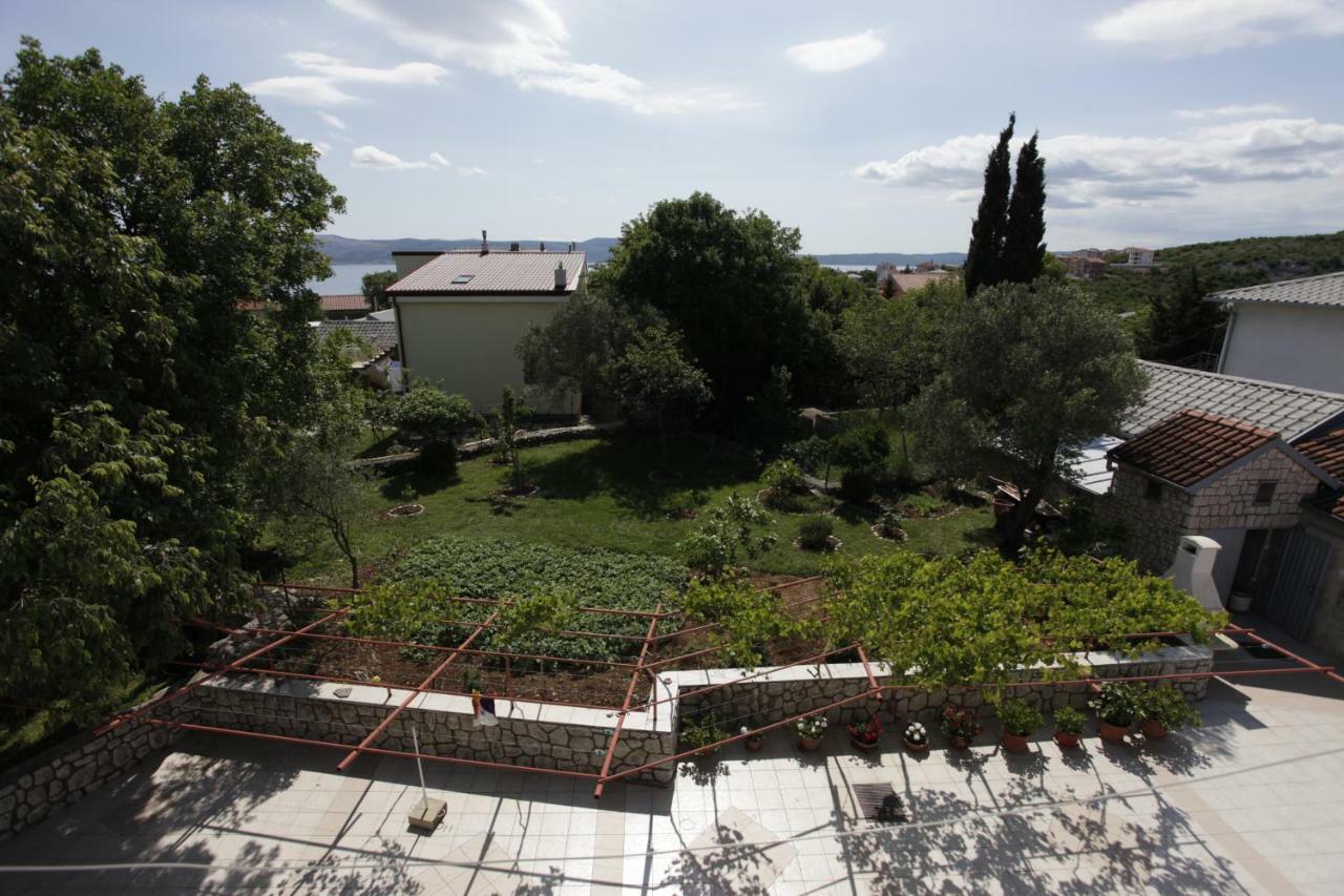 Guest House Balazevic Novi Vinodolski Exterior photo