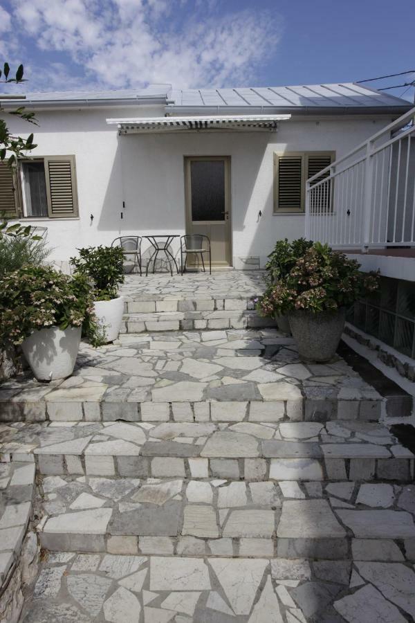 Guest House Balazevic Novi Vinodolski Exterior photo